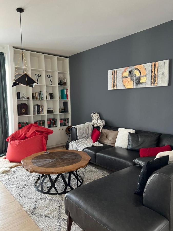 Modern Apartment In Skopje Exterior photo